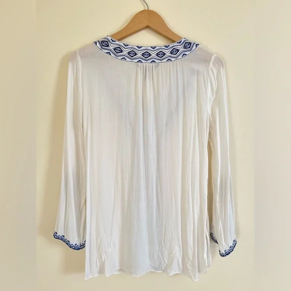 4/$25 WHBM Women Tunic‎ Shirt sz 6 White Blue Embroidery Argyle Fair Isle Casual - Picture 12 of 15